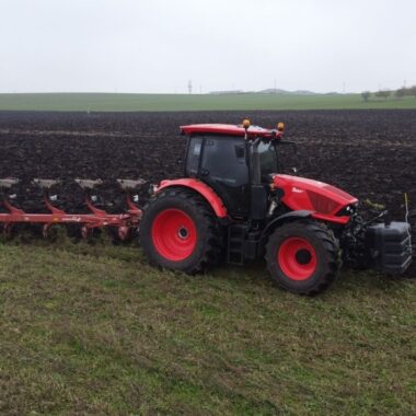 Zetor India: Global Supply of Advanced Tractors & Farm Equipment